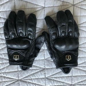 ***Like New*** Womens Icon Leather Motorcycle Gloves